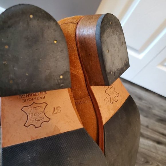 high quality brown/tan suede Chelsea boots - Picture 3 of 3